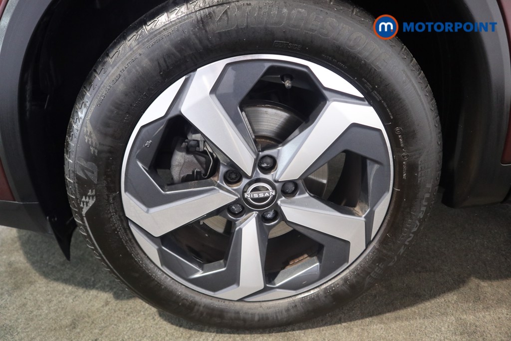 Nissan Qashqai N-Connecta Manual Petrol SUV - Stock Number (1581677) - 16th supplementary image