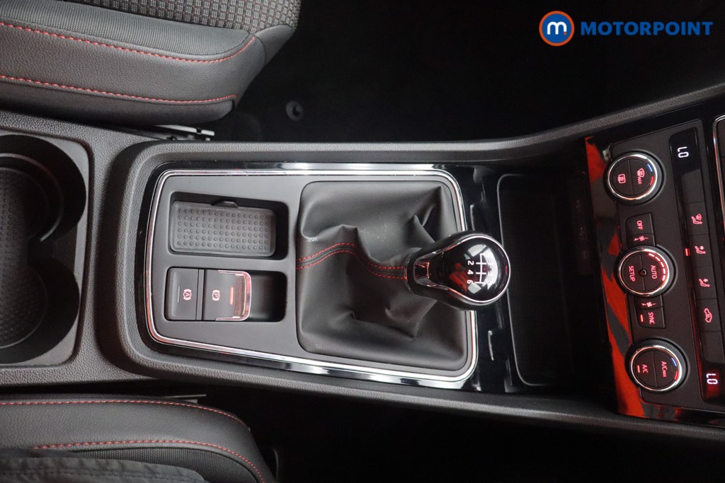 Seat Leon FR Manual Petrol Estate - Stock Number (1581779) - 8th supplementary image