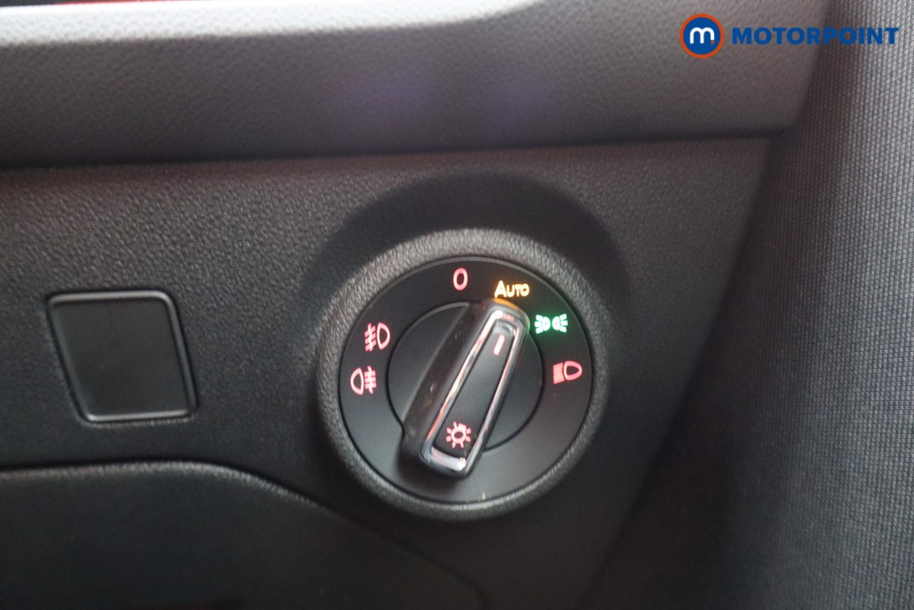 Seat Leon FR Manual Petrol Estate - Stock Number (1581779) - 9th supplementary image