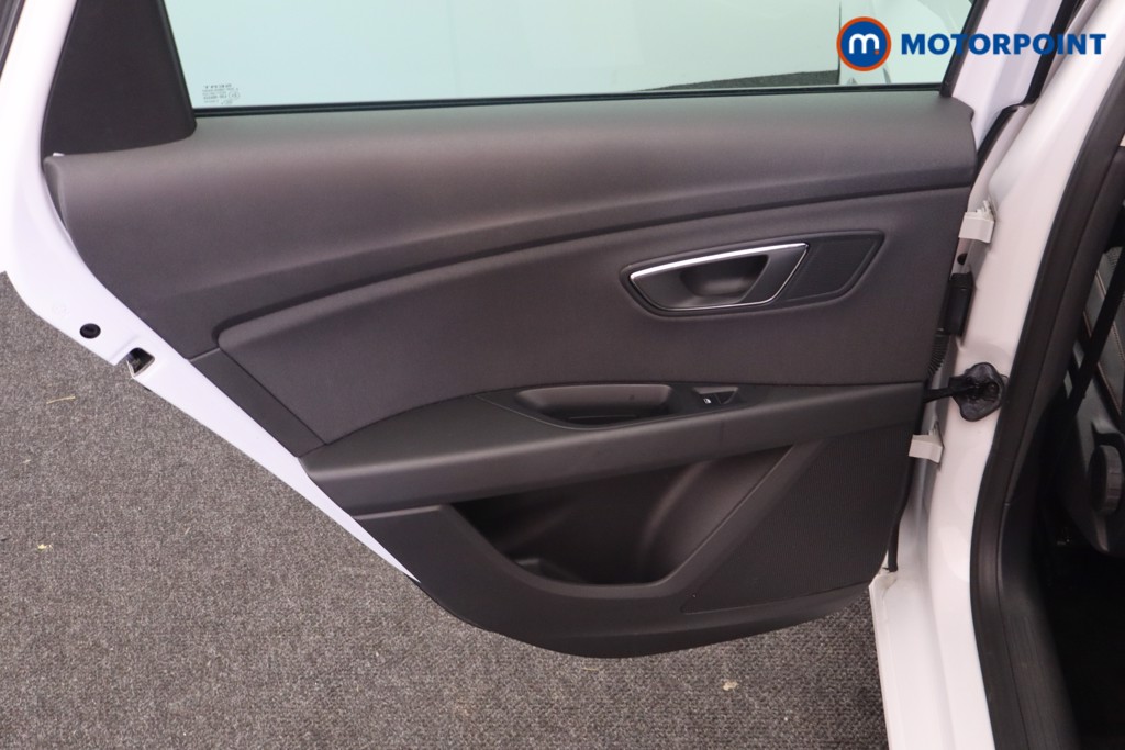 Seat Leon FR Manual Petrol Estate - Stock Number (1581779) - 18th supplementary image