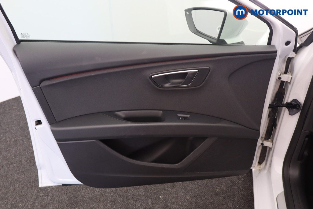 Seat Leon FR Manual Petrol Estate - Stock Number (1581779) - 19th supplementary image