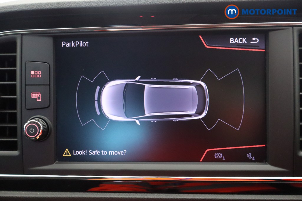 Seat Leon FR Manual Petrol Estate - Stock Number (1581779) - 25th supplementary image
