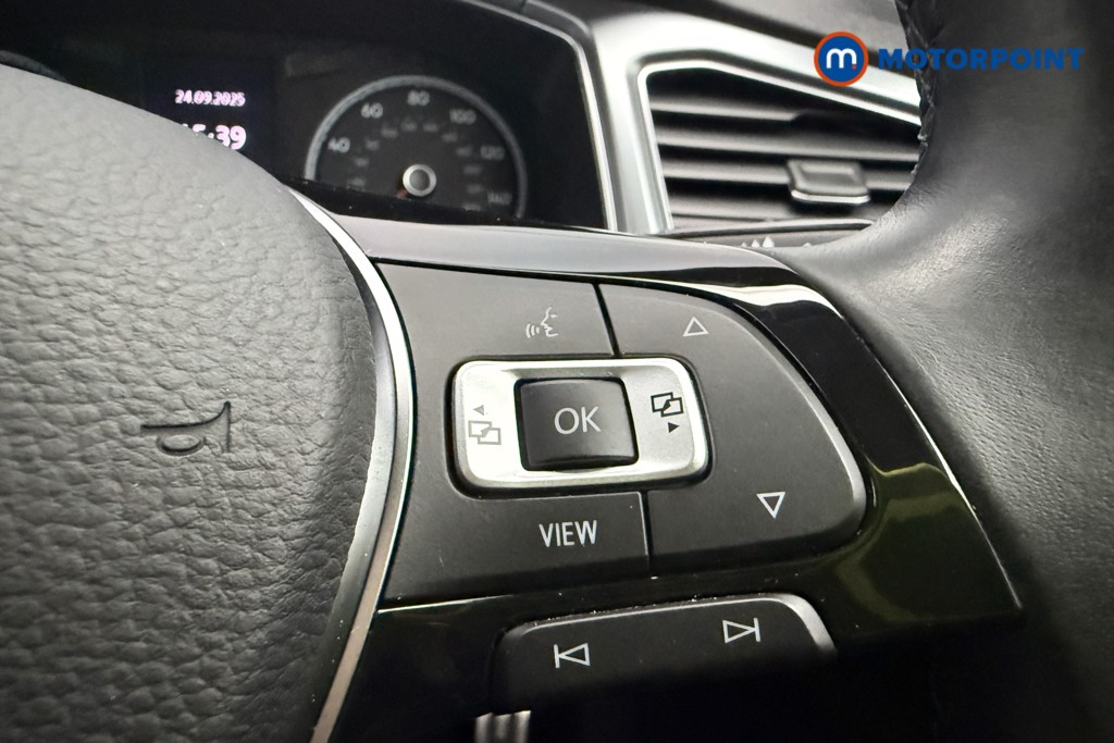 Volkswagen T-Roc Active Automatic Petrol SUV - Stock Number (1581814) - 15th supplementary image