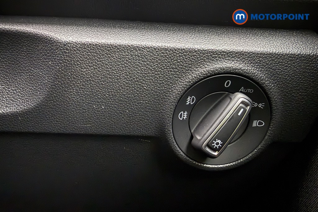 Volkswagen T-Roc Active Automatic Petrol SUV - Stock Number (1581814) - 17th supplementary image