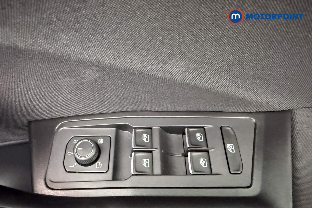 Volkswagen T-Roc Active Automatic Petrol SUV - Stock Number (1581814) - 19th supplementary image