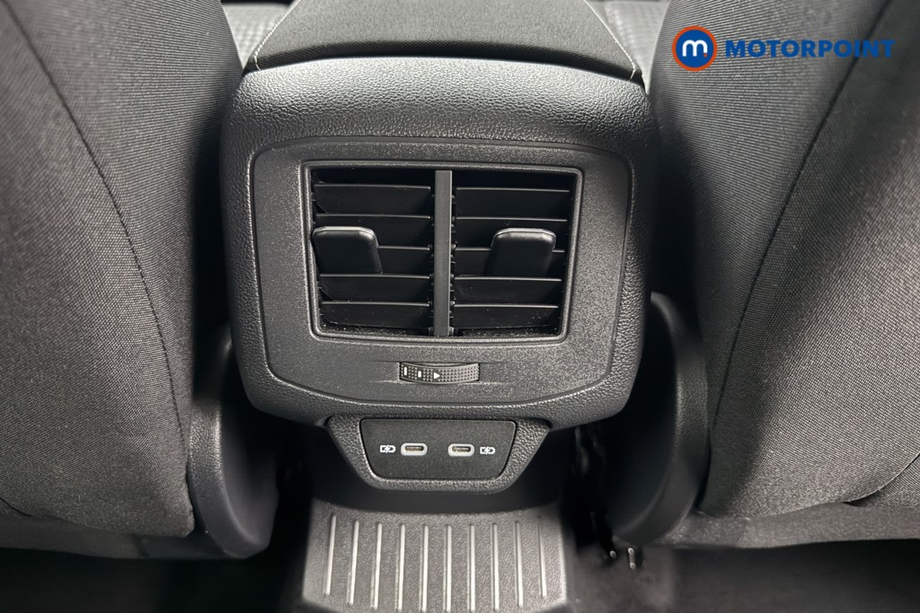 Volkswagen T-Roc Active Automatic Petrol SUV - Stock Number (1581814) - 21st supplementary image