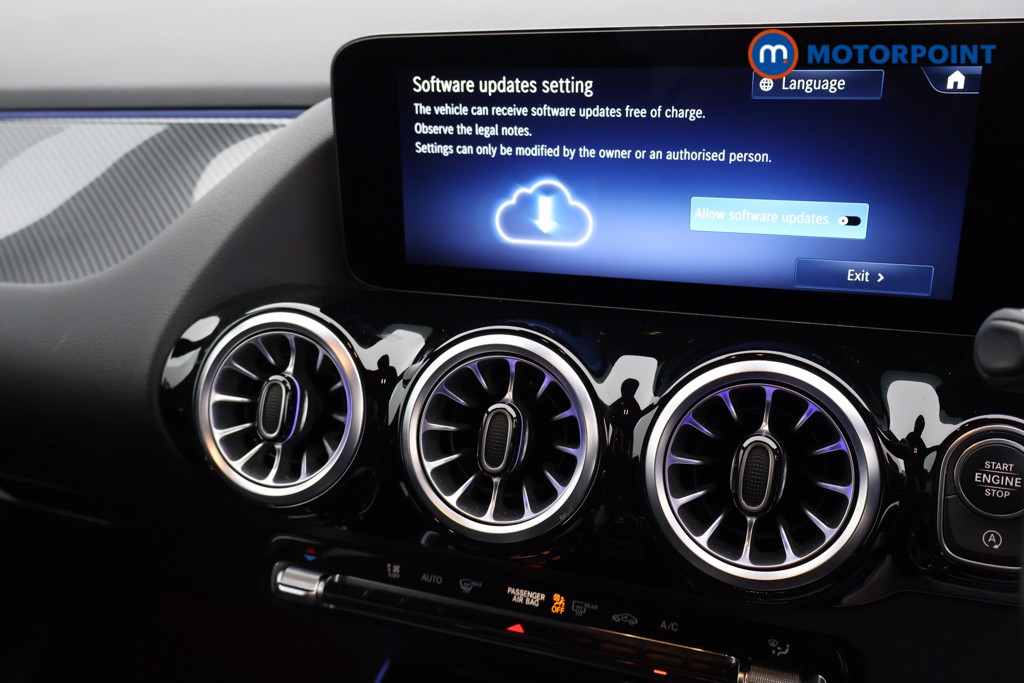 Mercedes-Benz GLA Amg Line Automatic Petrol SUV - Stock Number (1581848) - 6th supplementary image