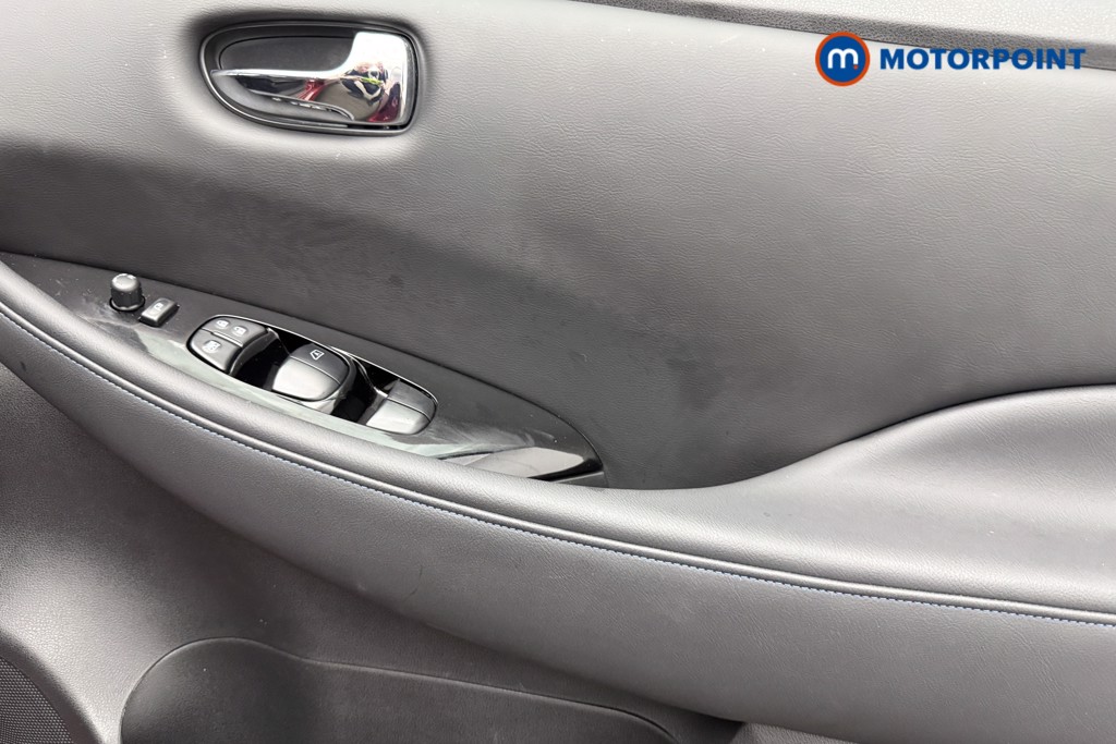Nissan Leaf Tekna Automatic Electric Hatchback - Stock Number (1582096) - 18th supplementary image