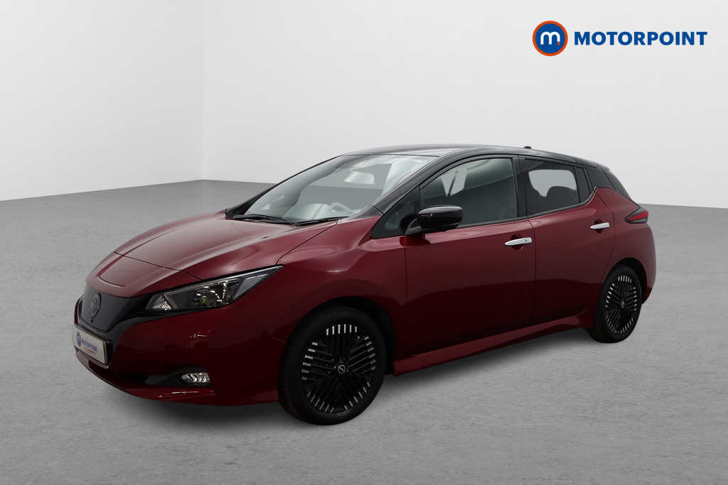 Nissan Leaf Tekna Automatic Electric Hatchback - Stock Number (1582096) - Passenger side front corner