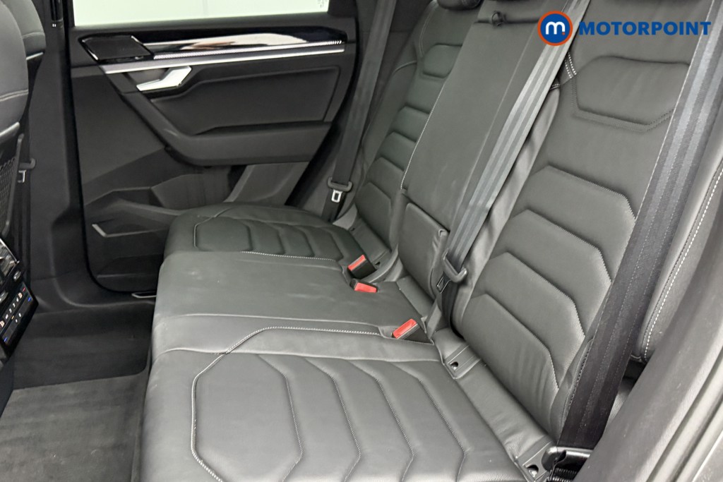 Volkswagen Touareg Black Edition Automatic Diesel SUV - Stock Number (1582263) - 32nd supplementary image