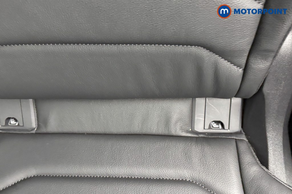 Volkswagen Touareg Black Edition Automatic Diesel SUV - Stock Number (1582263) - 33rd supplementary image