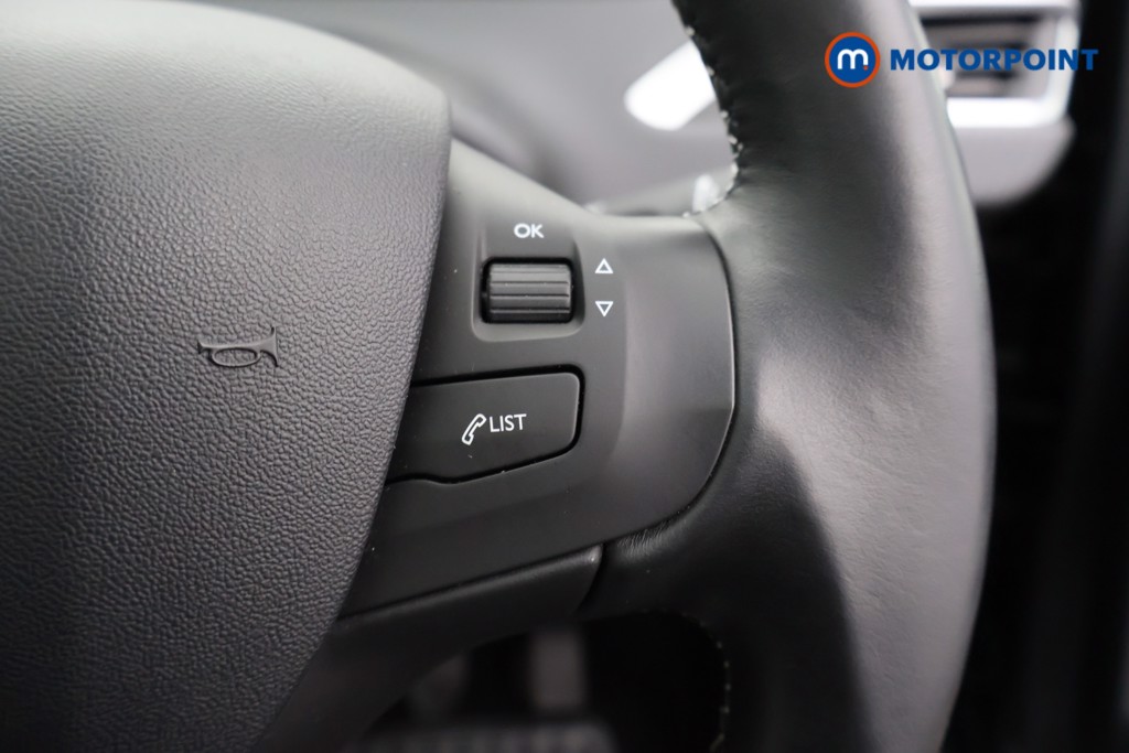 Peugeot 208 Allure Premium Manual Petrol Hatchback - Stock Number (1582305) - 5th supplementary image