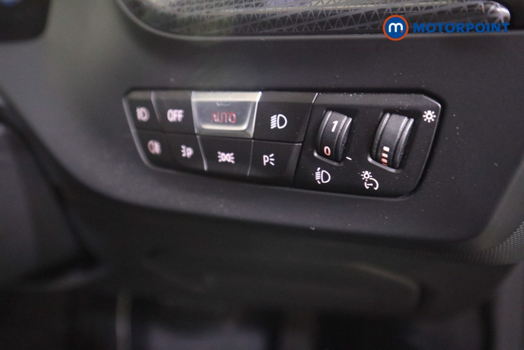BMW 2 Series Sport Automatic Petrol Saloon - Stock Number (1582307) - 9th supplementary image