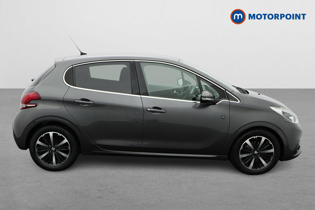 Peugeot 208 Tech Edition Manual Petrol Hatchback - Stock Number (1582342) - Drivers side