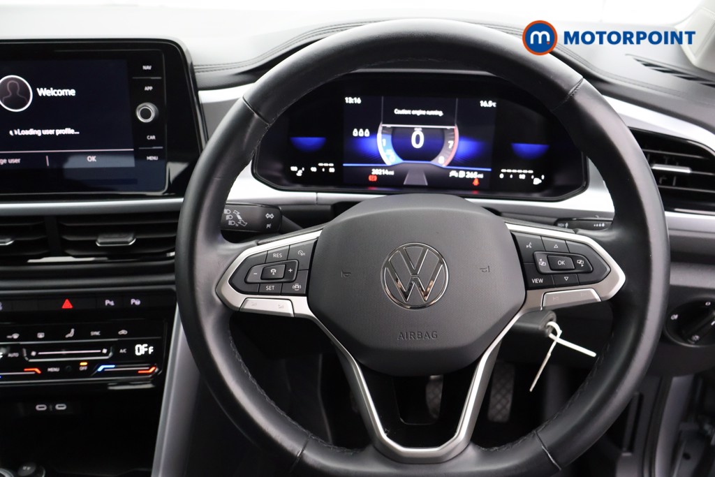 Volkswagen T-Roc Life Manual Petrol SUV - Stock Number (1582376) - 2nd supplementary image