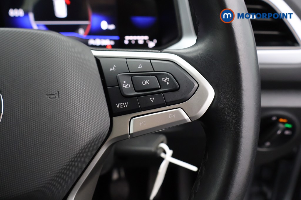 Volkswagen T-Roc Life Manual Petrol SUV - Stock Number (1582376) - 4th supplementary image