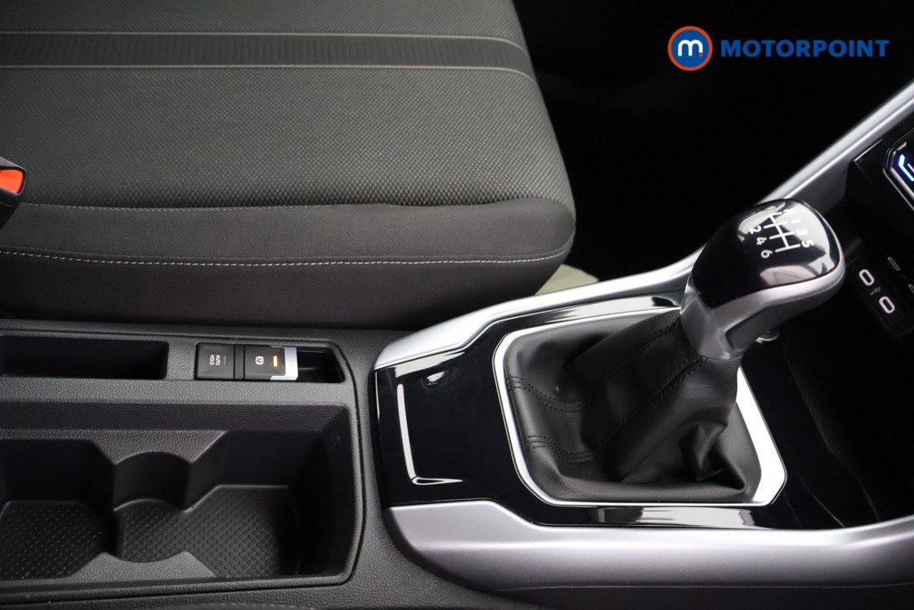 Volkswagen T-Roc Life Manual Petrol SUV - Stock Number (1582376) - 7th supplementary image