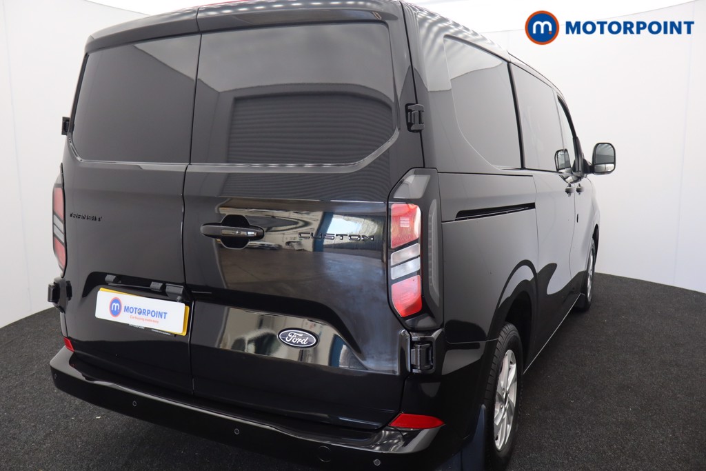 Ford Transit Custom Limited Manual Diesel Crew Bus - Stock Number (1582454) - Passenger side rear corner