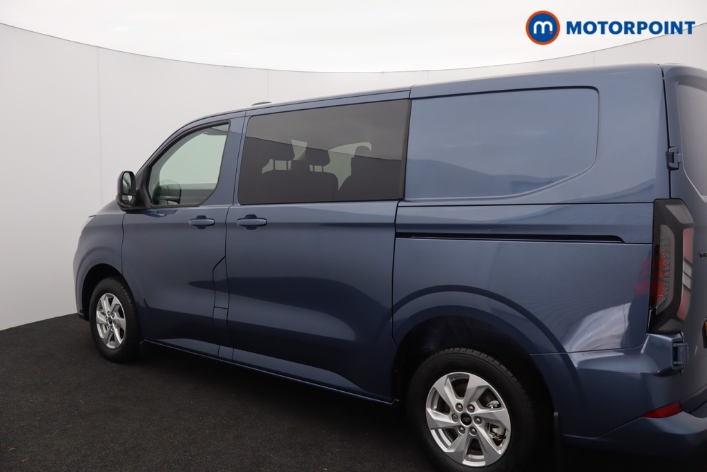 Ford Transit Custom Limited Manual Diesel Crew Bus - Stock Number (1582458) - Drivers side rear corner