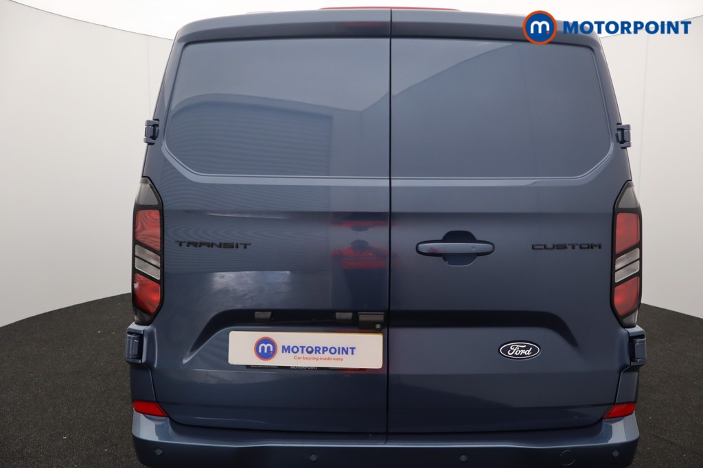 Ford Transit Custom Limited Manual Diesel Crew Bus - Stock Number (1582458) - Passenger side rear corner