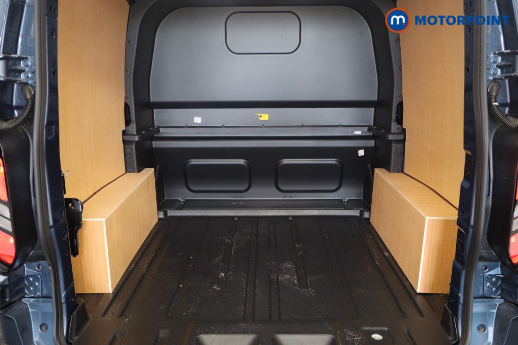 Ford Transit Custom Limited Manual Diesel Crew Bus - Stock Number (1582461) - 36th supplementary image