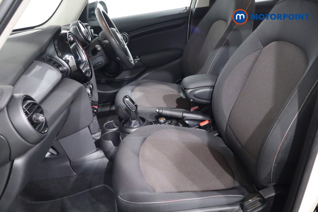 Mini Hatchback Cooper Classic Automatic Petrol Hatchback - Stock Number (1582513) - 4th supplementary image