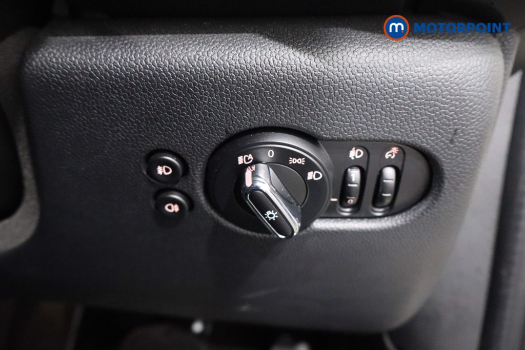 Mini Hatchback Cooper Classic Automatic Petrol Hatchback - Stock Number (1582513) - 22nd supplementary image