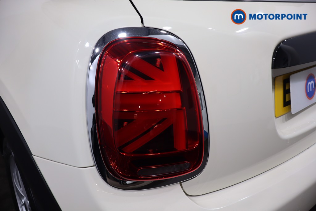 Mini Hatchback Cooper Classic Automatic Petrol Hatchback - Stock Number (1582513) - 35th supplementary image