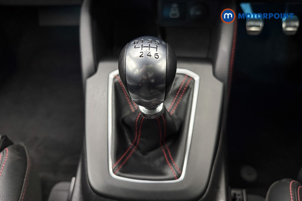 Ford Kuga St-Line X Manual Petrol SUV - Stock Number (1582777) - 7th supplementary image