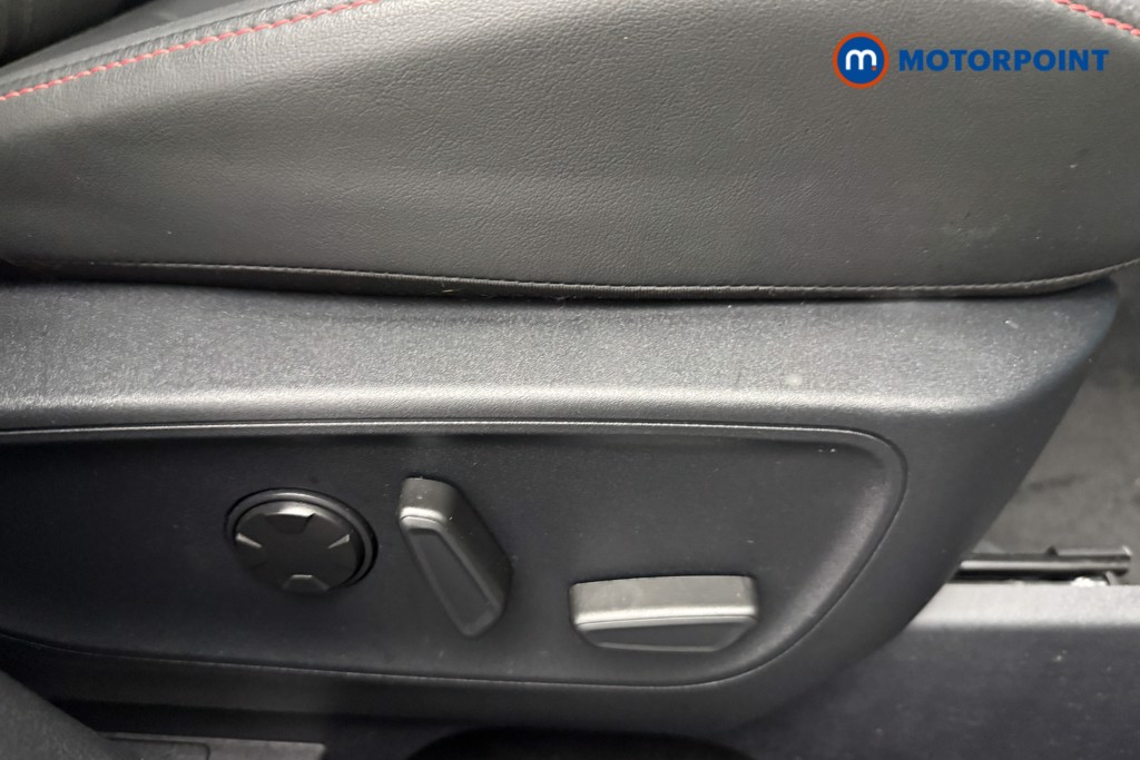 Ford Kuga St-Line X Manual Petrol SUV - Stock Number (1582777) - 18th supplementary image
