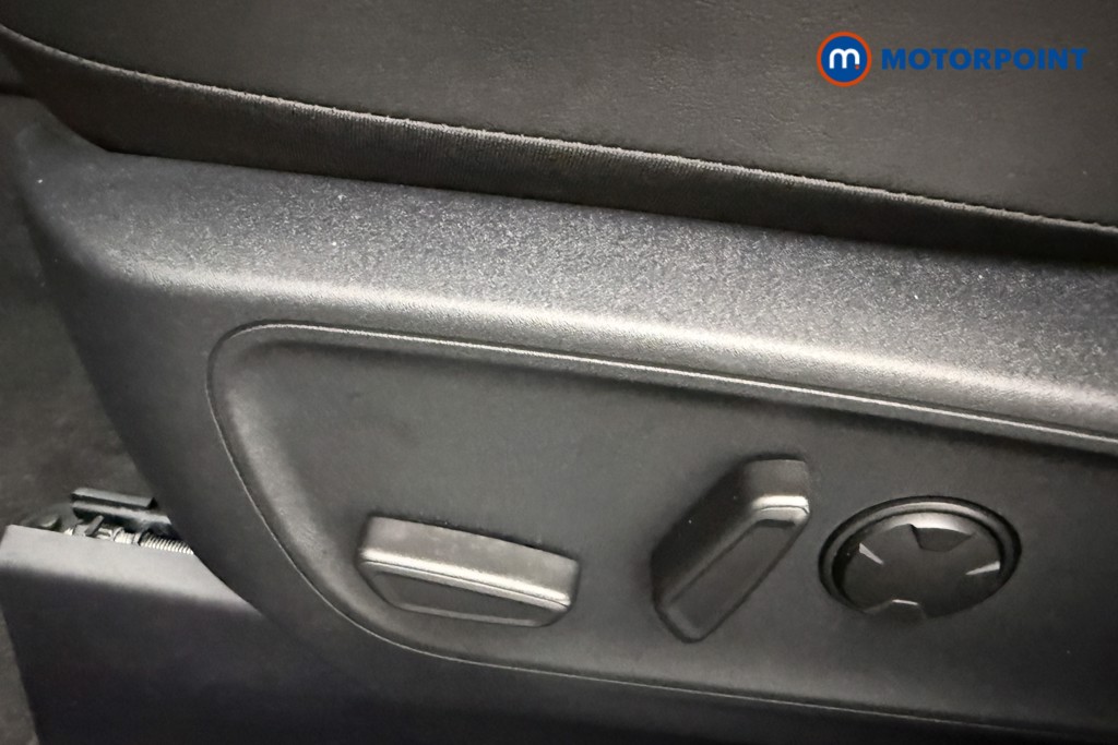 Ford Kuga St-Line X Manual Petrol SUV - Stock Number (1582777) - 19th supplementary image