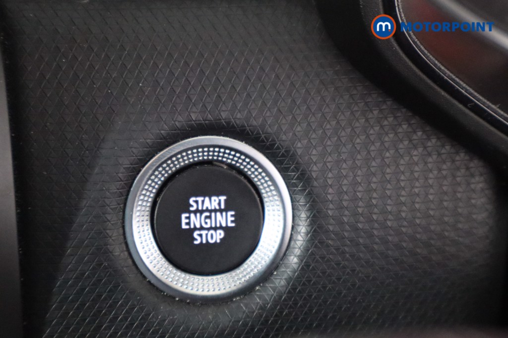 Renault Clio Evolution Manual Petrol Hatchback - Stock Number (1583011) - 13th supplementary image