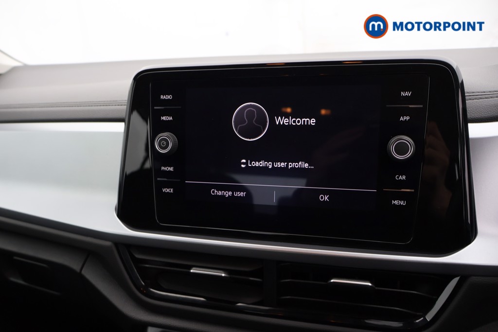 Volkswagen T-Roc Life Manual Petrol SUV - Stock Number (1583070) - 4th supplementary image
