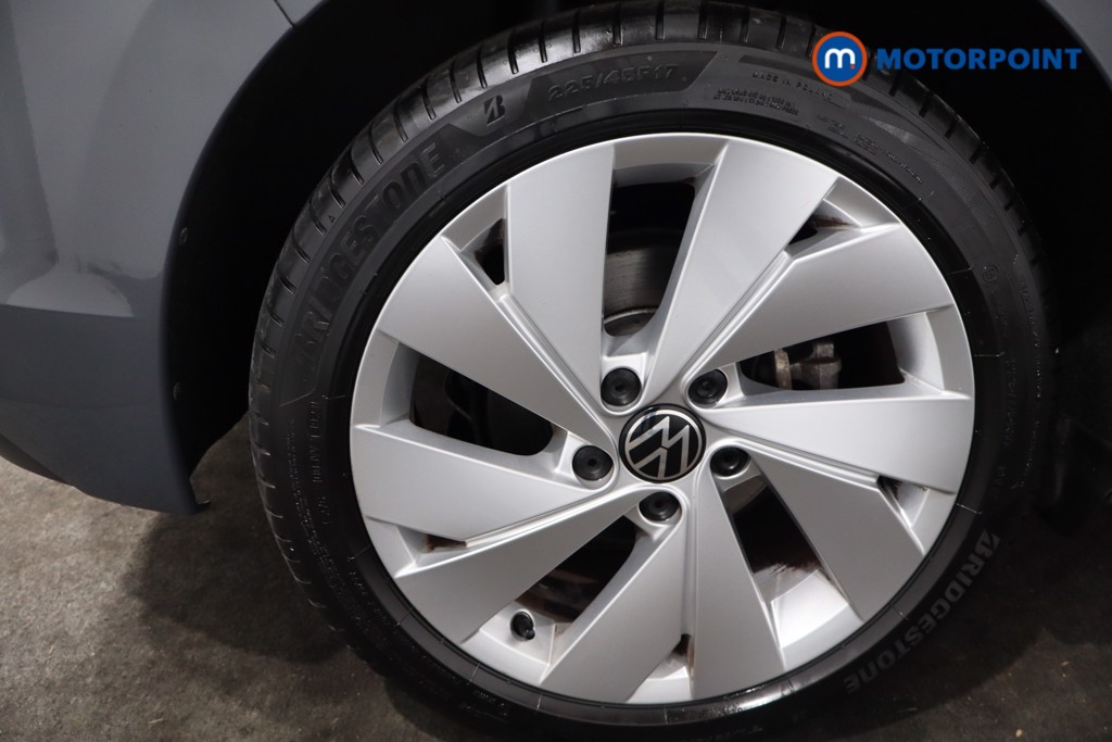Volkswagen Golf Style Automatic Petrol Hatchback - Stock Number (1583078) - 9th supplementary image
