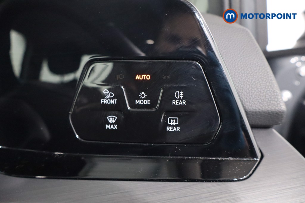 Volkswagen Golf Style Automatic Petrol Hatchback - Stock Number (1583078) - 19th supplementary image