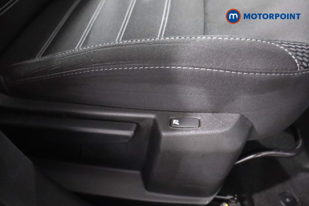 Dacia Duster Essential Manual Petrol SUV - Stock Number (1583081) - 19th supplementary image