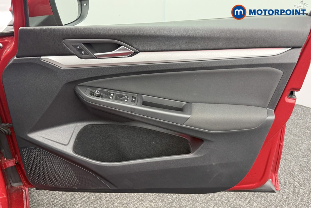 Volkswagen Golf Life Manual Petrol Estate - Stock Number (1583447) - 17th supplementary image
