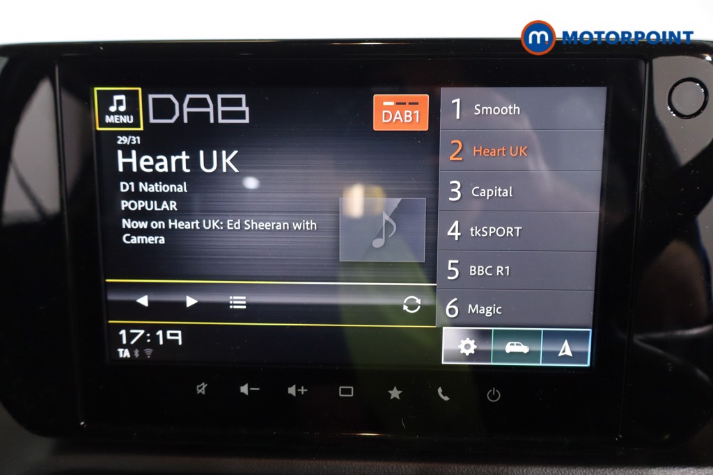 Suzuki Swift Motion Manual Petrol-Electric Hybrid Hatchback - Stock Number (1583466) - 7th supplementary image