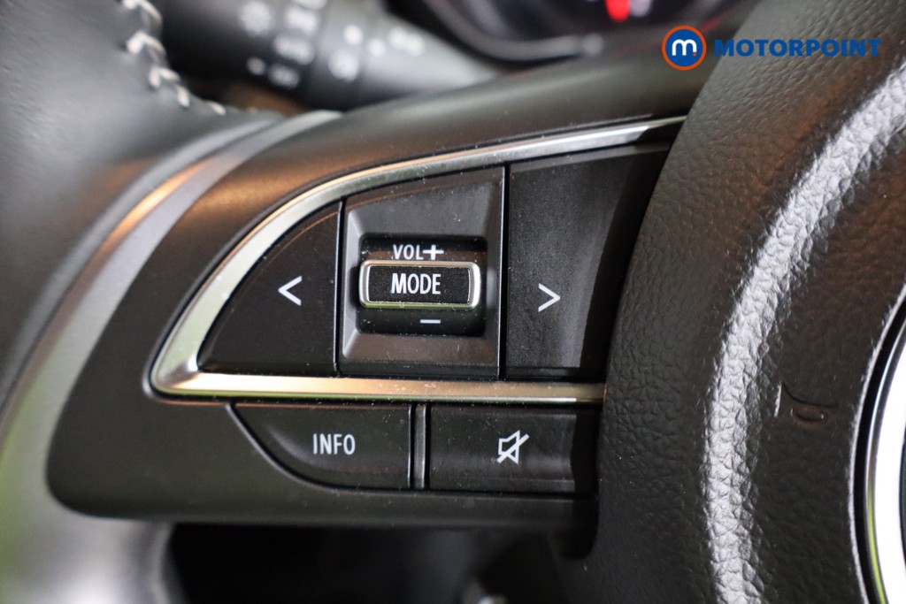 Suzuki Swift Motion Manual Petrol-Electric Hybrid Hatchback - Stock Number (1583466) - 11th supplementary image
