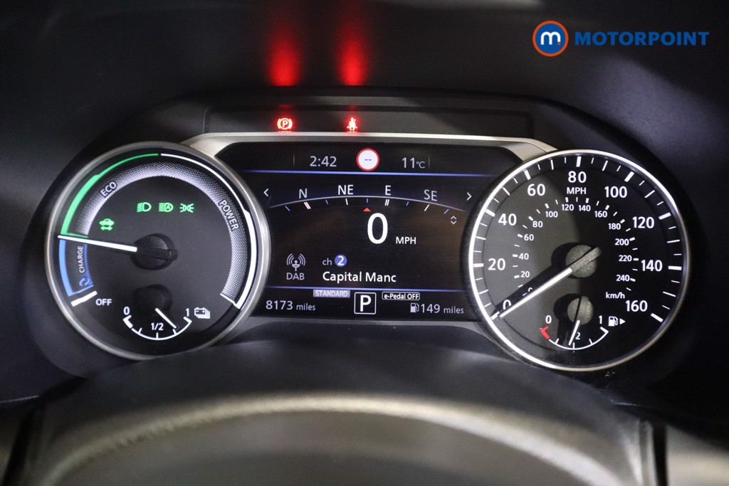 Nissan Juke N-Connecta Automatic Petrol-Electric Hybrid SUV - Stock Number (1583548) - 4th supplementary image