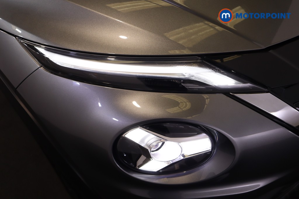 Nissan Juke N-Connecta Automatic Petrol-Electric Hybrid SUV - Stock Number (1583548) - 34th supplementary image