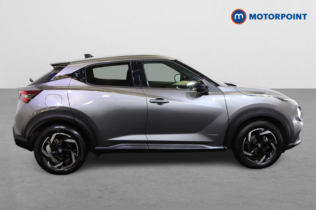 Nissan Juke N-Connecta Automatic Petrol-Electric Hybrid SUV - Stock Number (1583548) - Drivers side