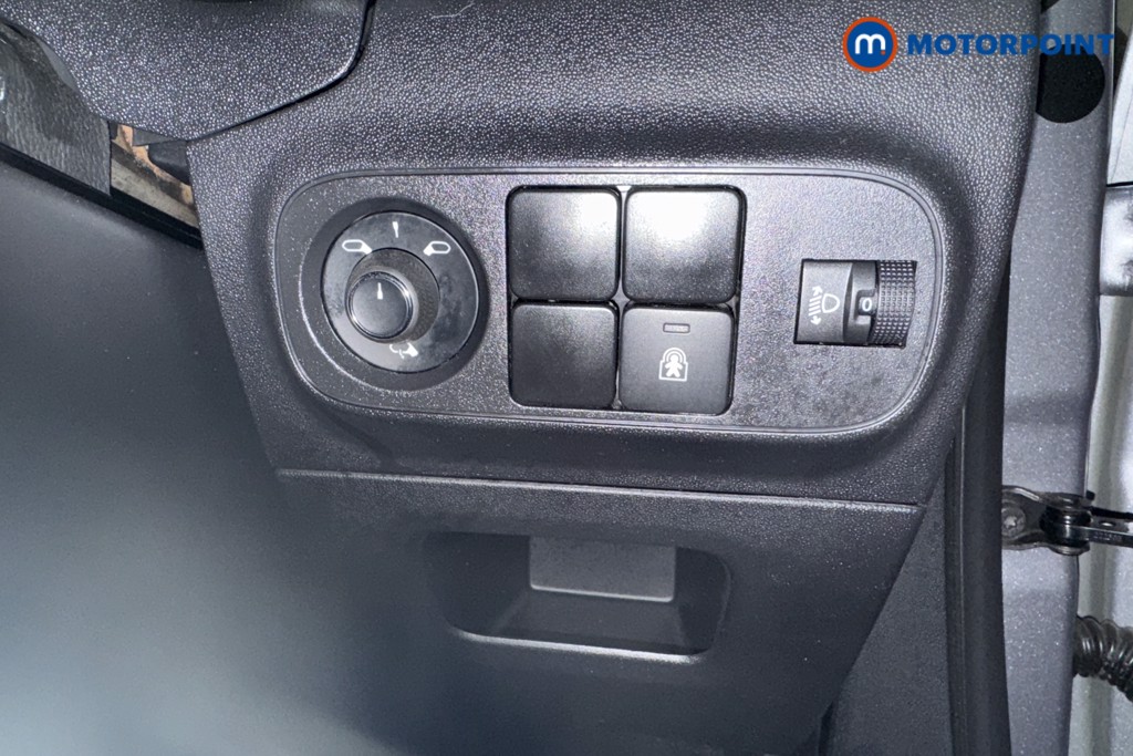 Citroen C3 Sense Manual Petrol Hatchback - Stock Number (1565684) - 16th supplementary image