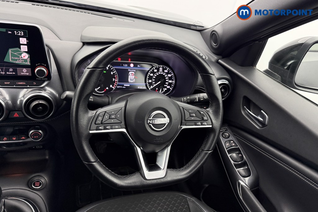 Nissan Juke N-Connecta Manual Petrol SUV - Stock Number (1566119) - 3rd supplementary image