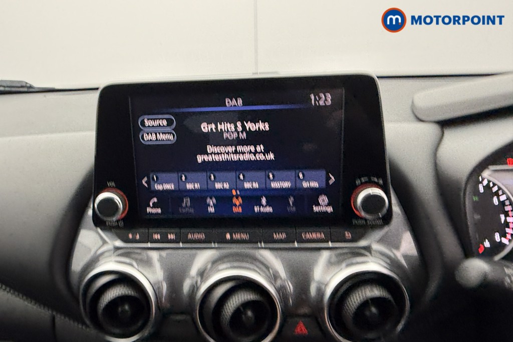 Nissan Juke N-Connecta Manual Petrol SUV - Stock Number (1566119) - 6th supplementary image