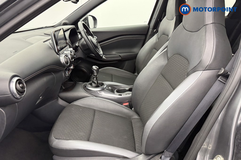 Nissan Juke N-Connecta Manual Petrol SUV - Stock Number (1566119) - 22nd supplementary image