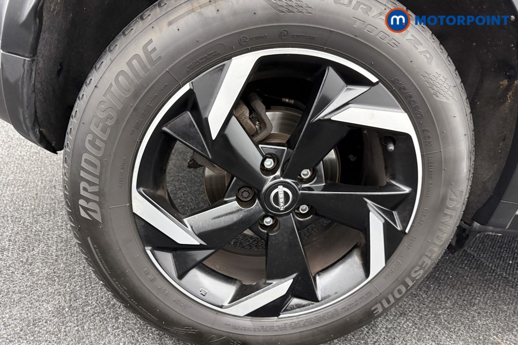 Nissan Juke N-Connecta Manual Petrol SUV - Stock Number (1566119) - 31st supplementary image