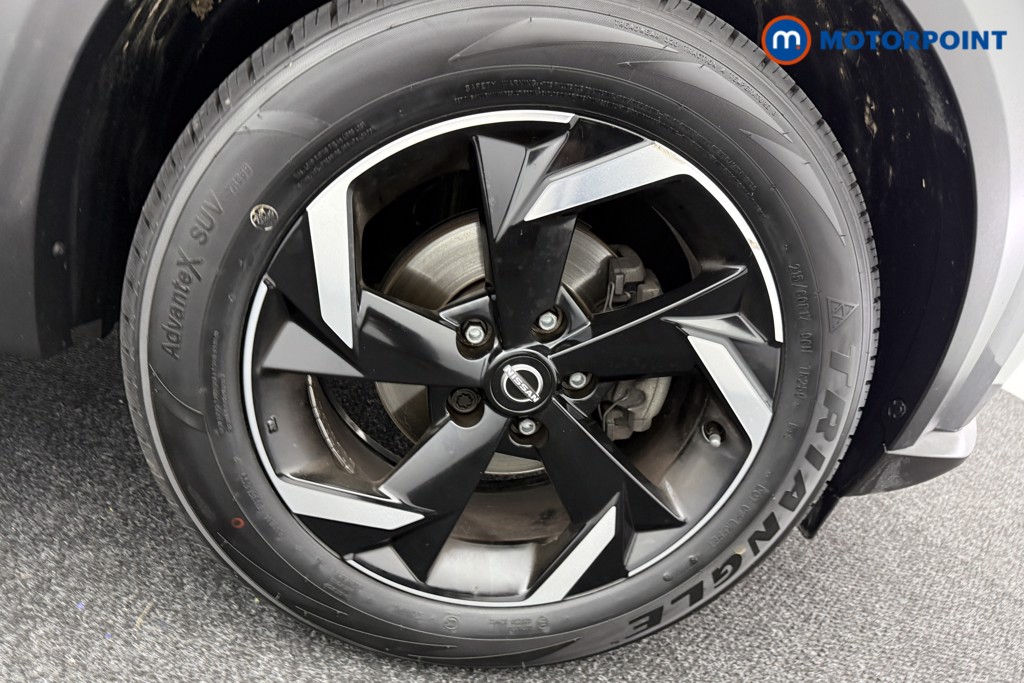 Nissan Juke N-Connecta Manual Petrol SUV - Stock Number (1566119) - 32nd supplementary image