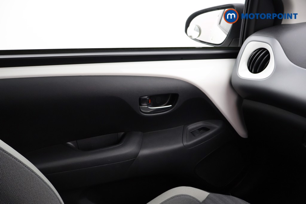 Toyota Aygo X-Trend Automatic Petrol Hatchback - Stock Number (1569017) - 8th supplementary image