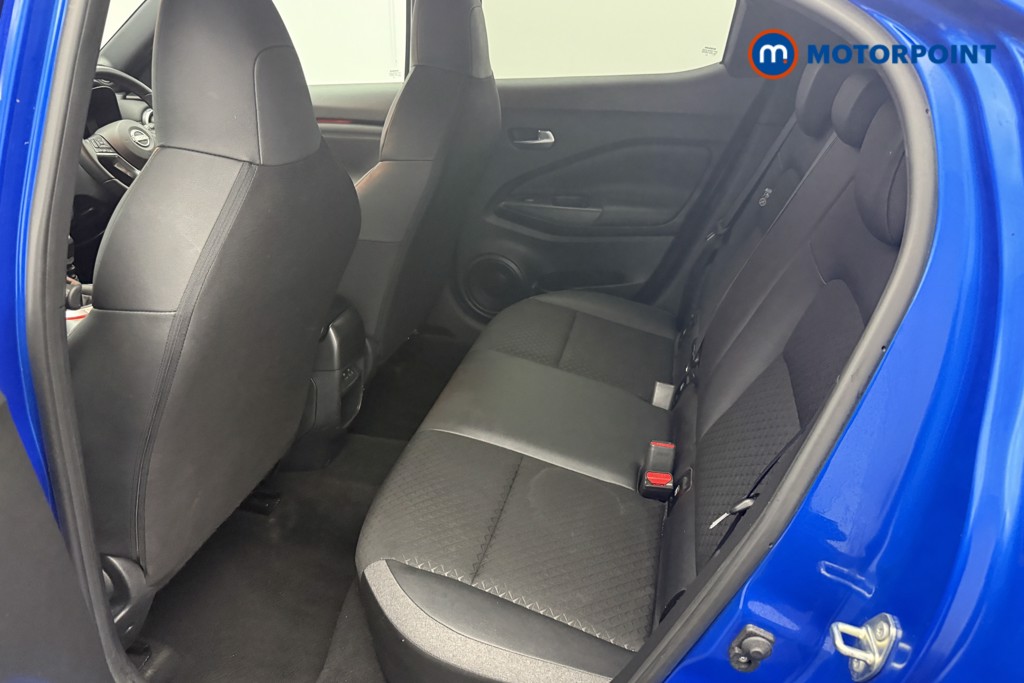 Nissan Juke N-Connecta Manual Petrol SUV - Stock Number (1571903) - 4th supplementary image